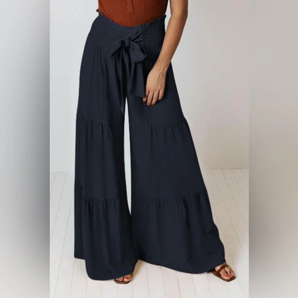 Tie Front Smocked Tiered Culottes - Picture 4 of 6
